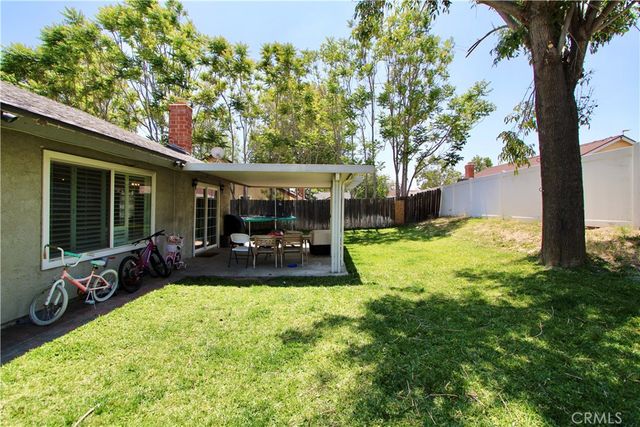 1252 N Mulberry Ave, Rialto, CA 92376