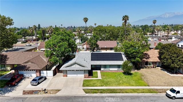 1252 N Mulberry Ave, Rialto, CA 92376