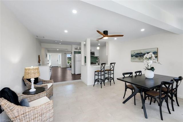 52 1st ST, Bonita Springs, FL 34134