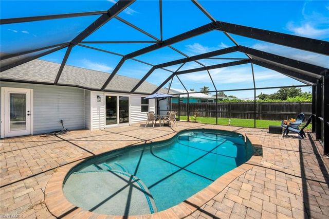 52 1st ST, Bonita Springs, FL 34134
