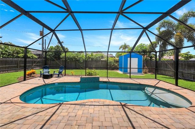52 1st ST, Bonita Springs, FL 34134