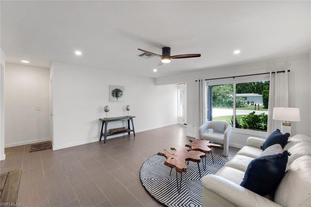 52 1st ST, Bonita Springs, FL 34134
