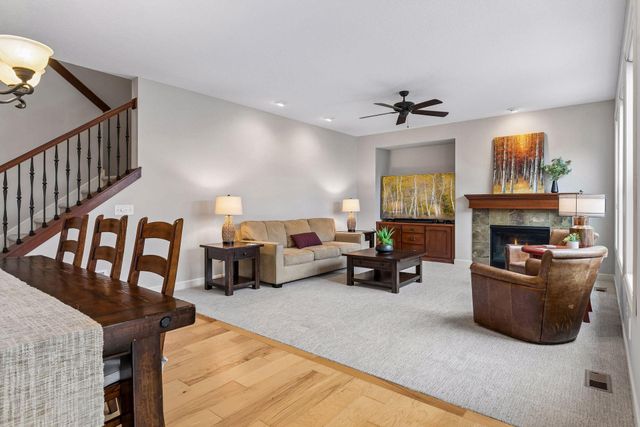 3319 Ridgestone Way, Woodbury, MN 55129