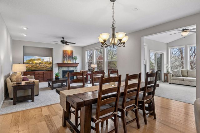 3319 Ridgestone Way, Woodbury, MN 55129