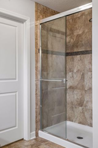 3319 Ridgestone Way, Woodbury, MN 55129