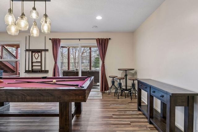 3319 Ridgestone Way, Woodbury, MN 55129