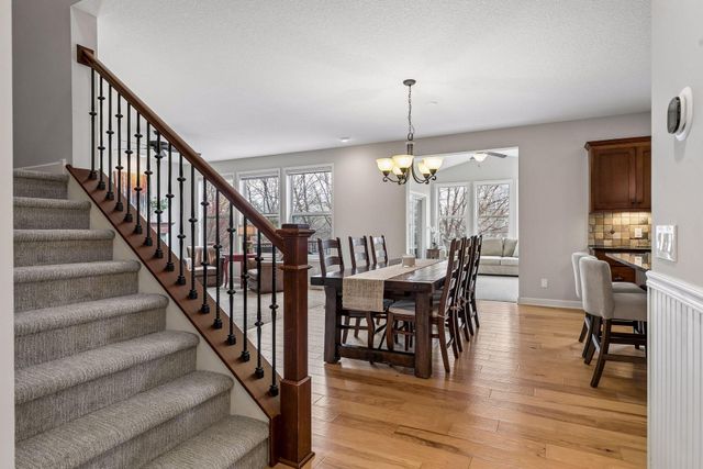 3319 Ridgestone Way, Woodbury, MN 55129