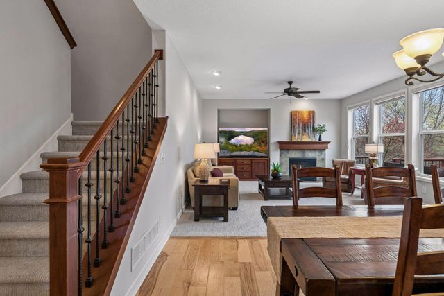 3319 Ridgestone Way, Woodbury, MN 55129