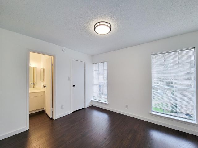 7575 Cambridge Street 2405, Houston, TX 77054