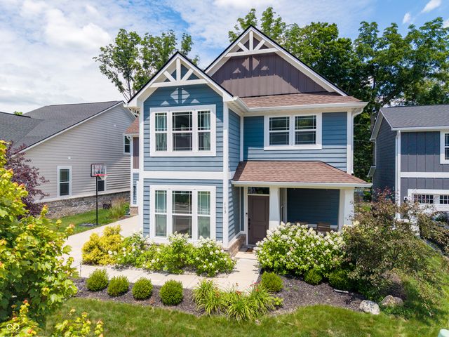 105 Thomas Point Drive, Fortville, IN 46040
