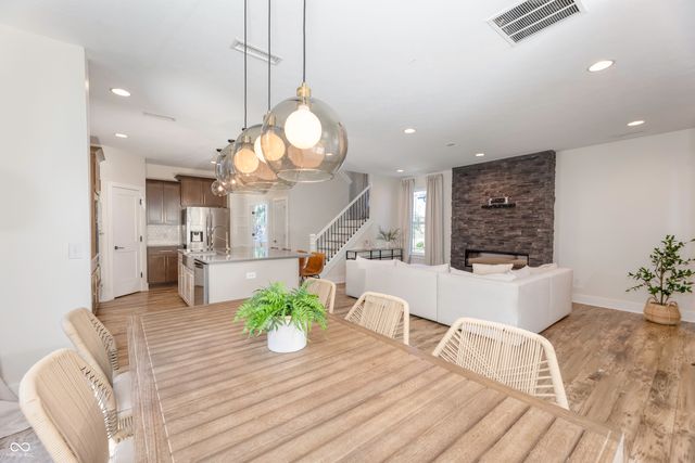 105 Thomas Point Drive, Fortville, IN 46040