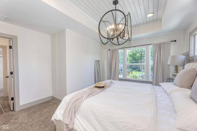 105 Thomas Point Drive, Fortville, IN 46040
