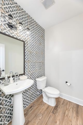 105 Thomas Point Drive, Fortville, IN 46040