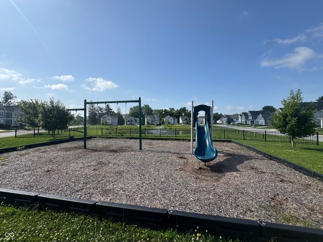 105 Thomas Point Drive, Fortville, IN 46040