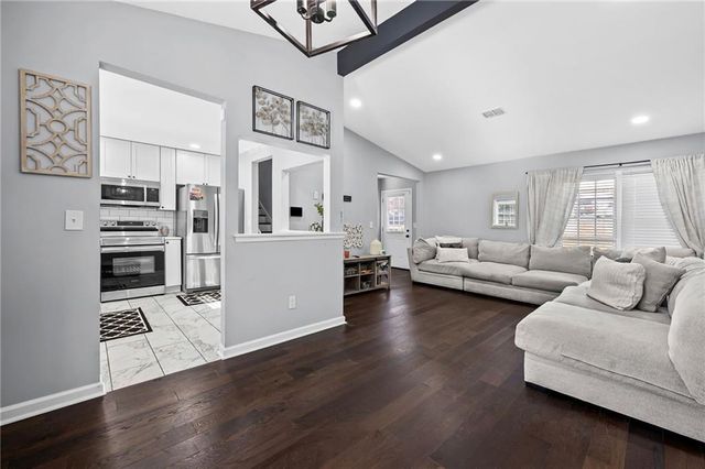 2468 Leslie Brook, Decatur, GA 30035