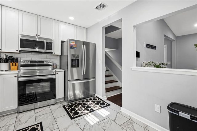 2468 Leslie Brook, Decatur, GA 30035