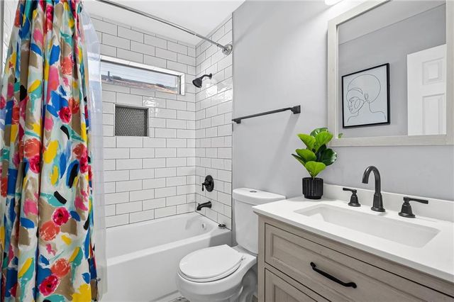 2468 Leslie Brook, Decatur, GA 30035