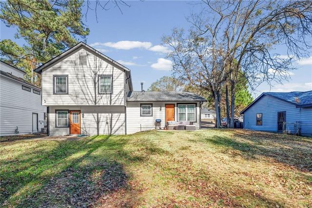 2468 Leslie Brook, Decatur, GA 30035
