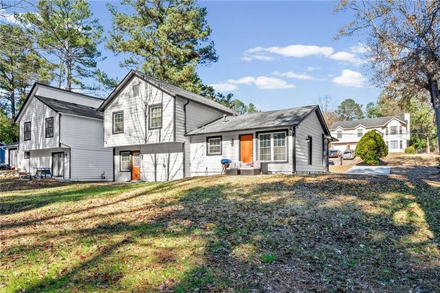 2468 Leslie Brook, Decatur, GA 30035