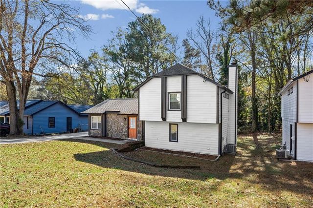 2468 Leslie Brook, Decatur, GA 30035