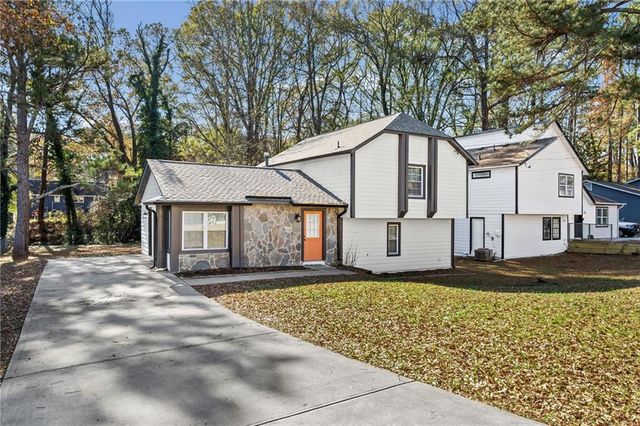 2468 Leslie Brook, Decatur, GA 30035