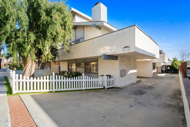 2718 Vanderbilt Lane B, Redondo Beach, CA 90278