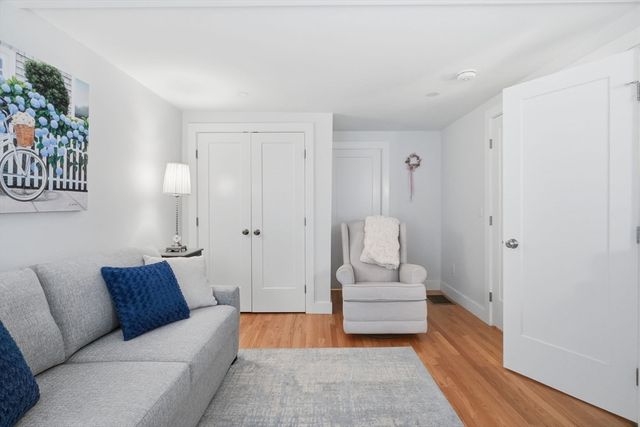 42 Messinger St 42, Canton, MA 02021