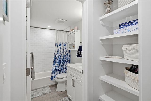 42 Messinger St 42, Canton, MA 02021
