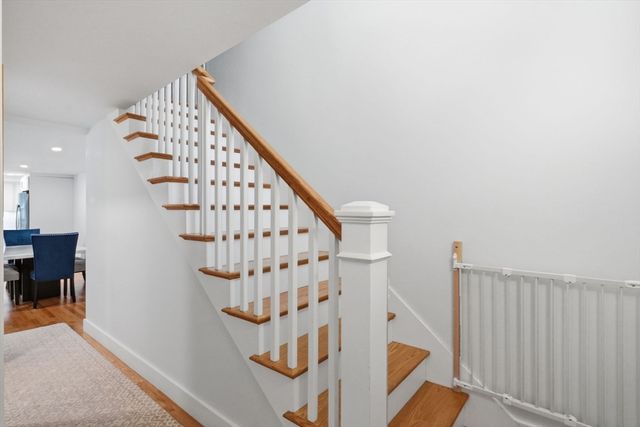 42 Messinger St 42, Canton, MA 02021
