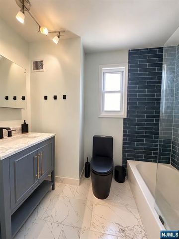 18 Garden Street, Ridgefield Park, NJ 07660