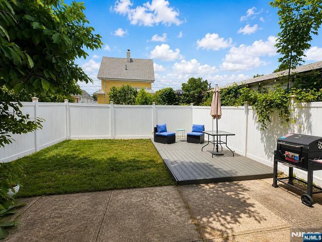 18 Garden Street, Ridgefield Park, NJ 07660