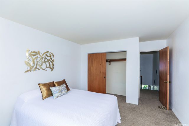 98-640 Moanalua Loop 2041, Aiea, HI 96701