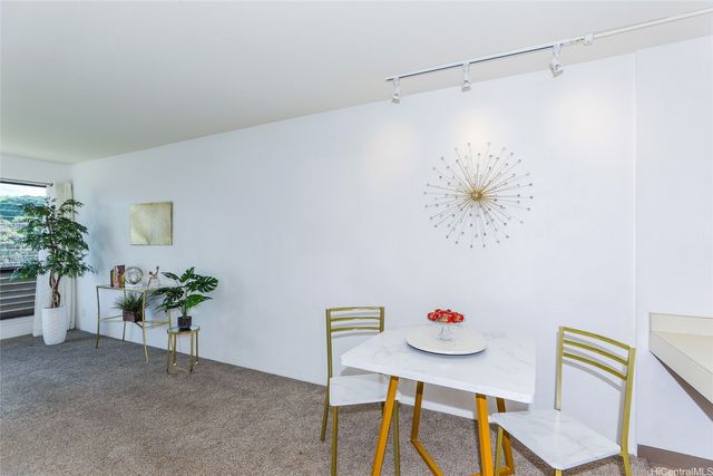 98-640 Moanalua Loop 2041, Aiea, HI 96701