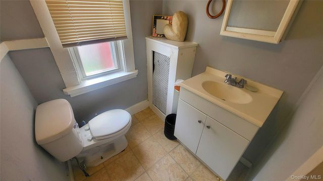 48 Conklin Street, Poughkeepsie, NY 12601