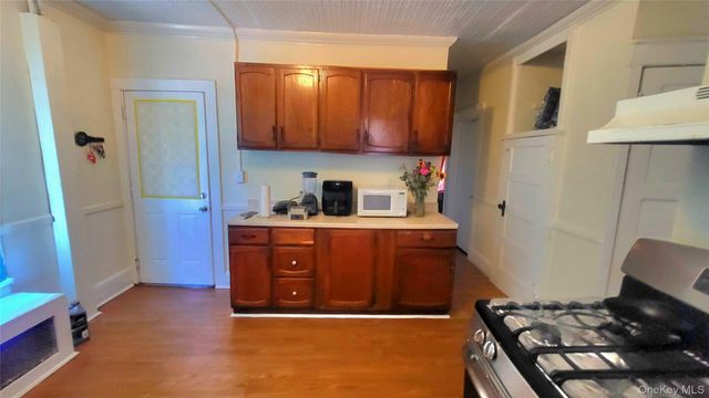 48 Conklin Street, Poughkeepsie, NY 12601