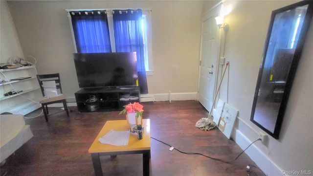 48 Conklin Street, Poughkeepsie, NY 12601
