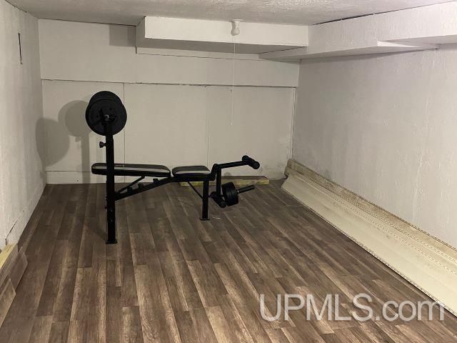 623 E E Street, Iron Mountain, MI 49801