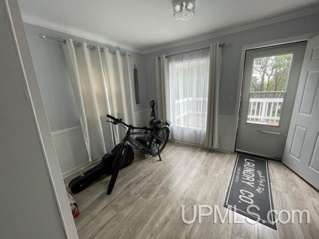 623 E E Street, Iron Mountain, MI 49801