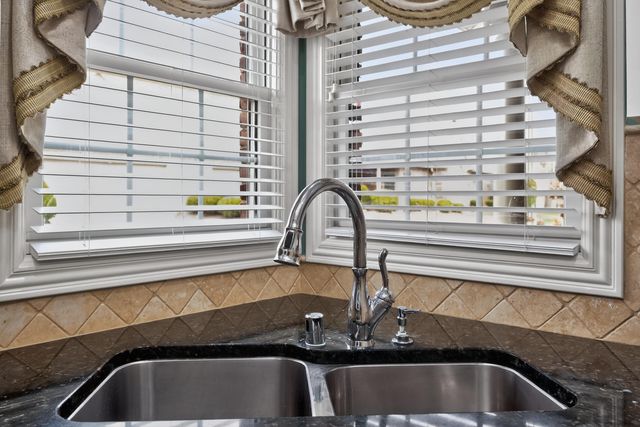 1429 Pine Needles Lane 403, Lexington, KY 40513