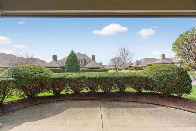 1429 Pine Needles Lane 403, Lexington, KY 40513