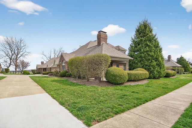 1429 Pine Needles Lane 403, Lexington, KY 40513