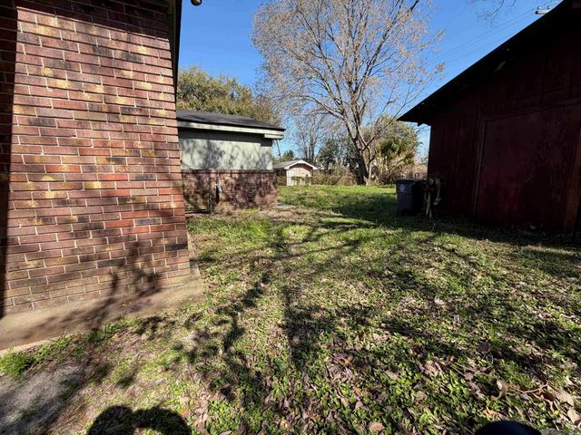 5226 E Brookstown Dr, Baton Rouge, LA 70805