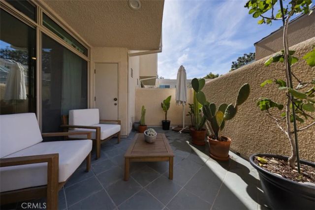 14101 Dickens Street 9, Sherman Oaks, CA 91423