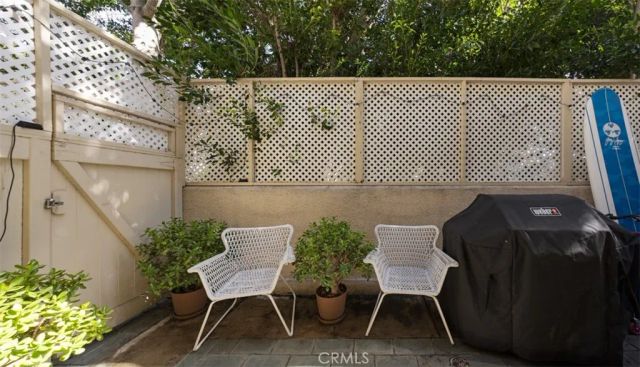 14101 Dickens Street 9, Sherman Oaks, CA 91423