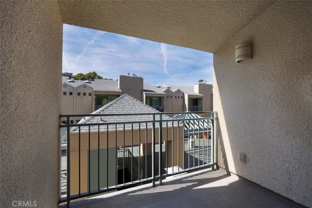 14101 Dickens Street 9, Sherman Oaks, CA 91423