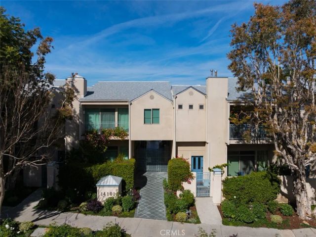 14101 Dickens Street 9, Sherman Oaks, CA 91423