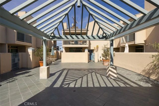 14101 Dickens Street 9, Sherman Oaks, CA 91423