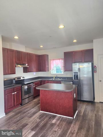 1636 RENAISSANCE DR, Baltimore, MD 21221