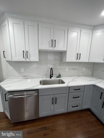 2517 E SOMERSET ST, Philadelphia, PA 19134