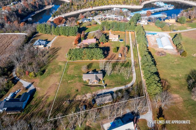 207 S Homestead Lane, Lancaster, KY 40444